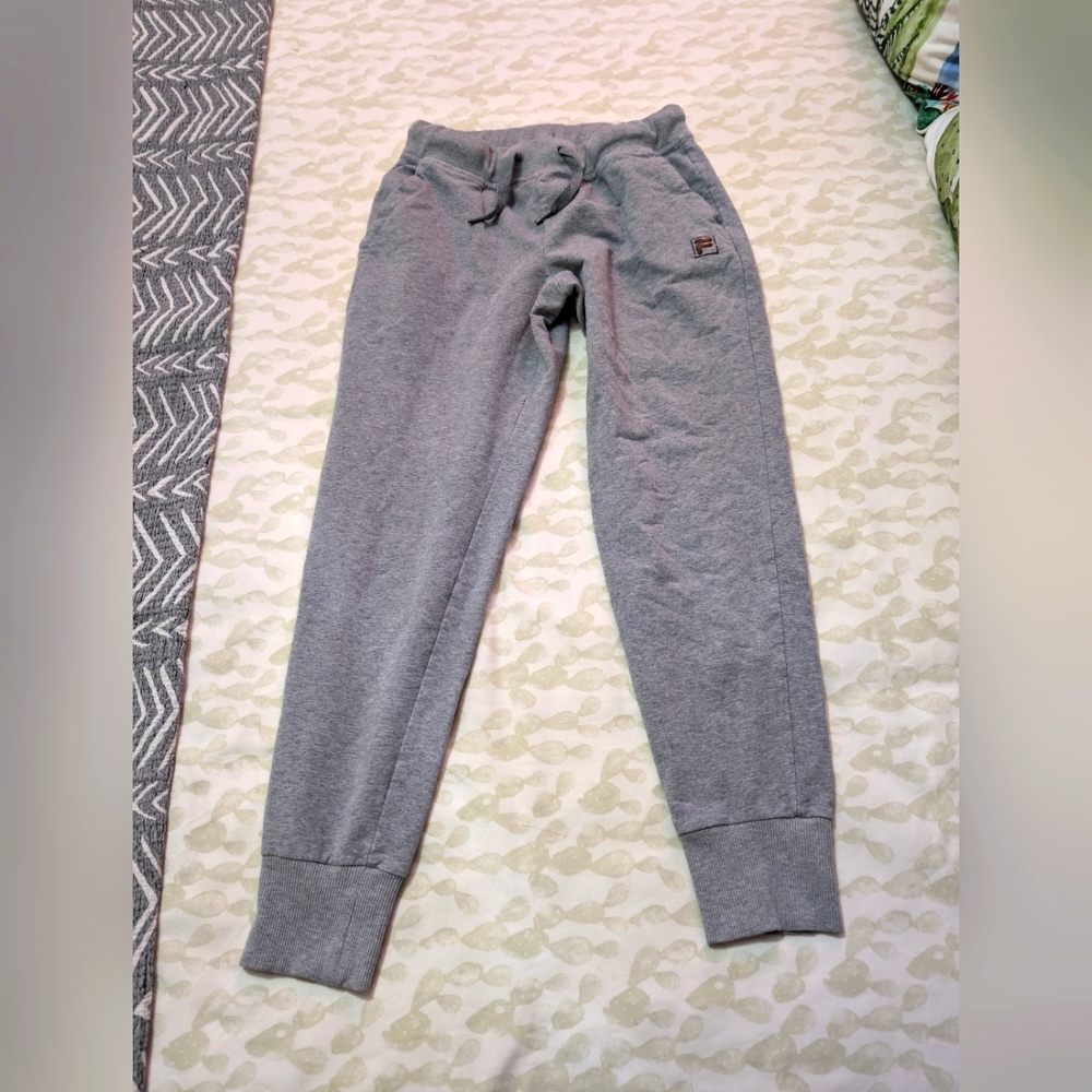 Woman's fila sweat pants